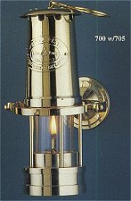 Model 700 Oil Lamp